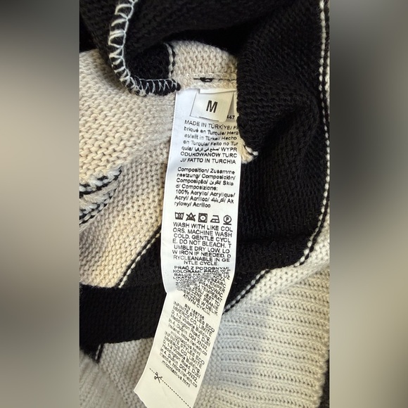 NWOT Striped Dropped Shoulder Sweater, Size Medium, Cream/Black/Khaki - Picture 5 of 6